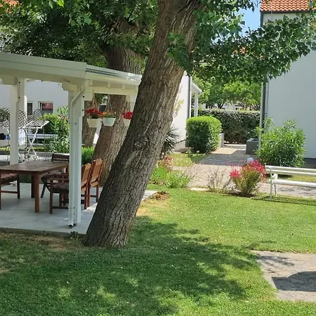 Hotel apartamentowy Corinthia 3*